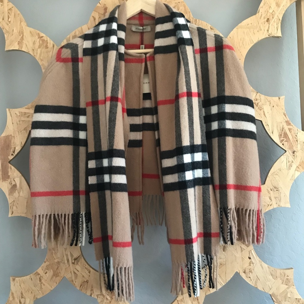 Burberry cape/poncho